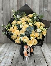 Букет цветов из:  Розы и Лизиантусы в Ивдели