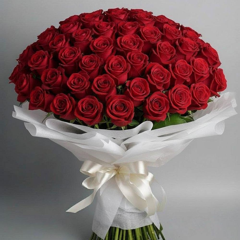 Букет 101 Красная роза Блэк Мэджик в Ивдели