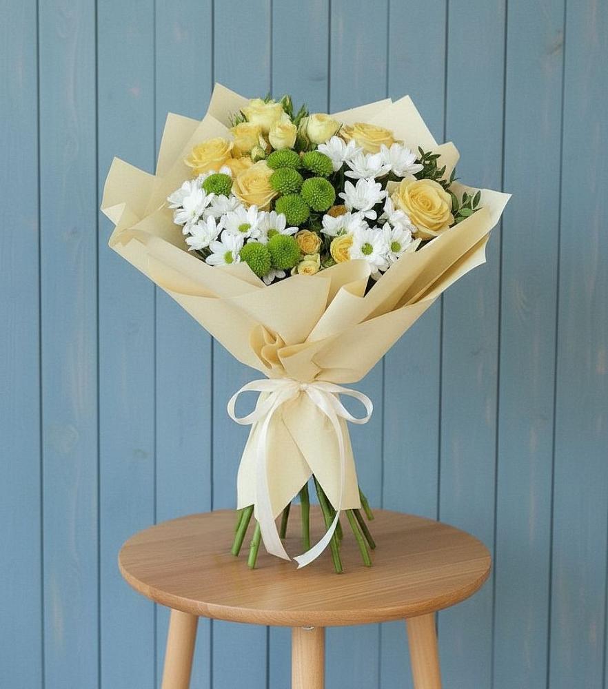 Букет цветов из: Хризантемы и Розы в Ивдели