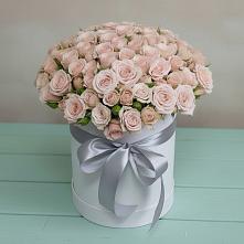 Цветочная композиция из Розы в шляпной коробке в Ивдели