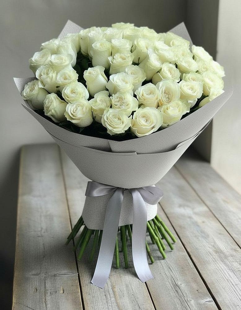 Букет 35 Белых роз в Ивдели