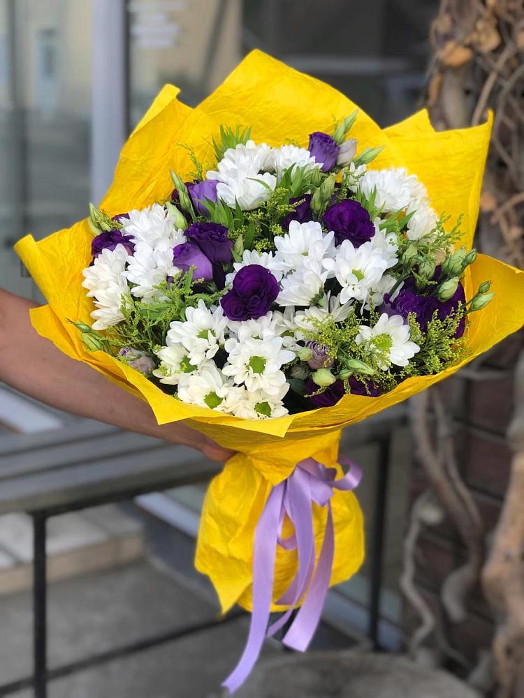 Букет цветов из: Ирисы, Хризантемы и Ромашки в Ивдели