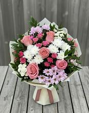 Букет цветов из:  Альстромерии, Гвоздики, Розы и Хризантемы в Ивдели