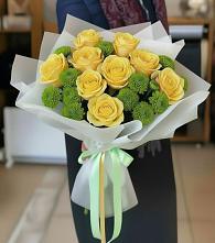 Букет цветов из:  Хризантемы и Розы в Ивдели