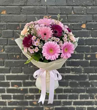 Букет цветов из:  Герберы и Хризантемы в Ивдели