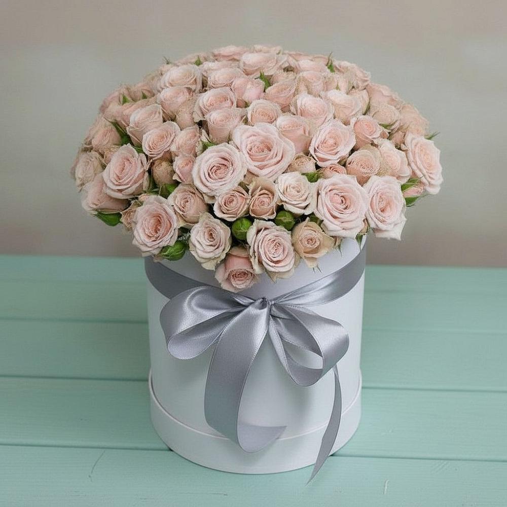 Цветочная композиция из Розы в шляпной коробке в Ивдели